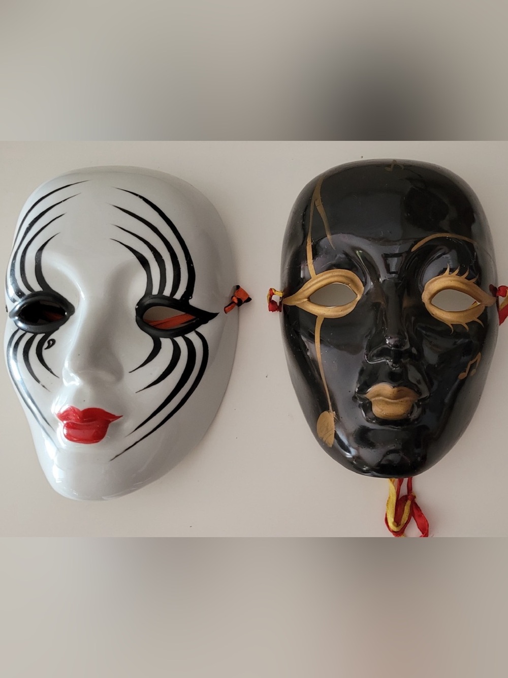 Ceramic Hand Painted Mardi Gras Face Mask 1980's - 1990's - Vintage.